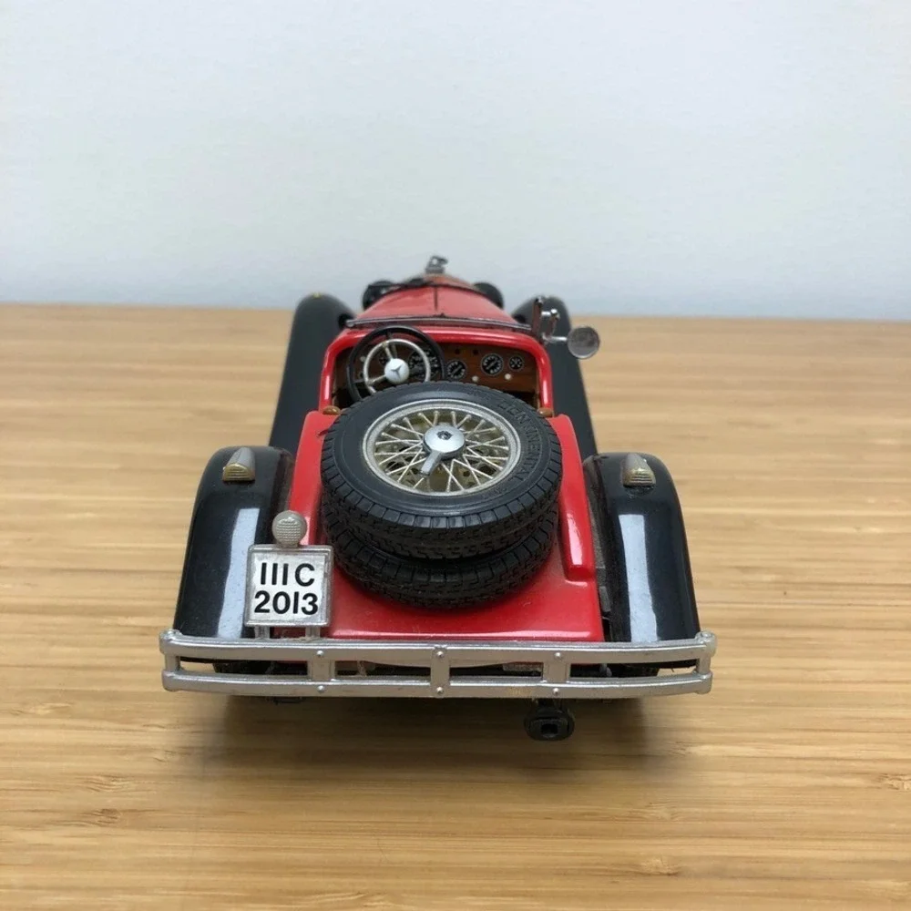 Burago Mercedes-Benz SSK 1928 Diecast Car Red Black 1/18 Scale Italy Vintage